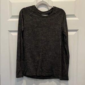 Lululemon breathe swiftly Dark Gray/green Long Sleeve Shirt 12